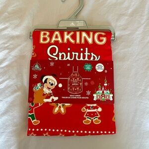 BNWT Disney Store Christmas Apron Baking Spirits Bright